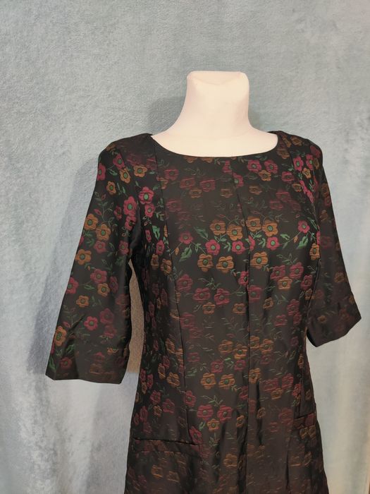 Jesienna sukienka w kwiaty wizytowa 100% rayon Ezuri