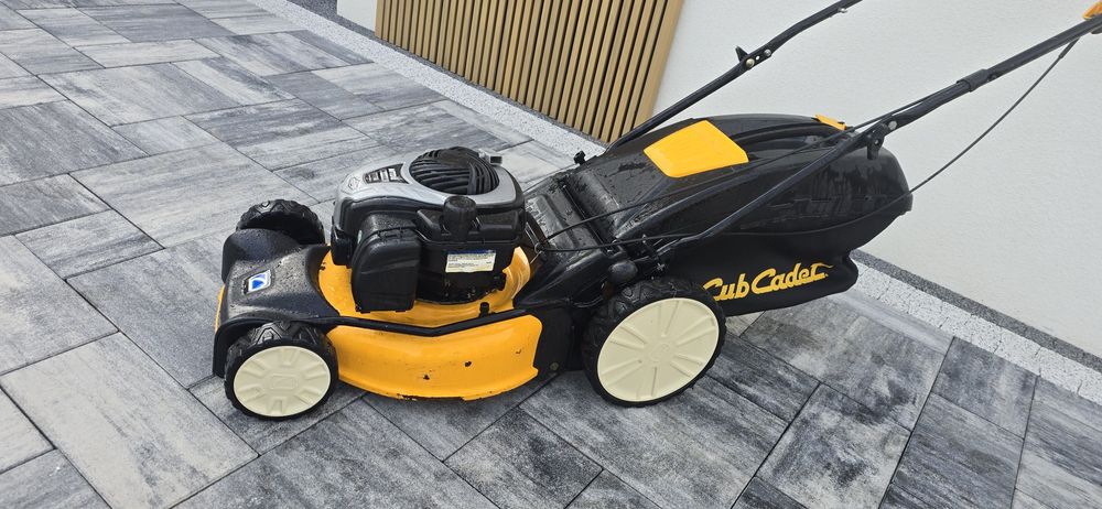 Kosiarka spalinowa z napędem Cub Cadet Briggs