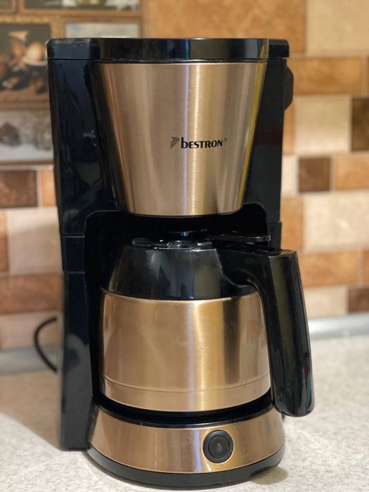 Кавоварка з фільтром Bestron