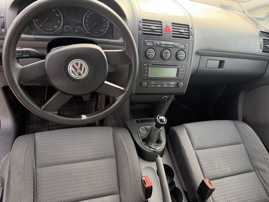 Volkswagen Touran/2003r/1.6 Pb/bdb stan/bez wkładu