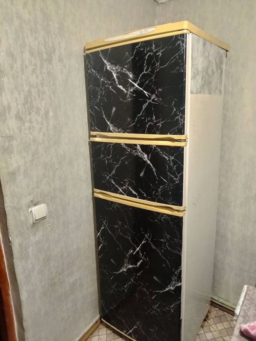 Прдам холодильник