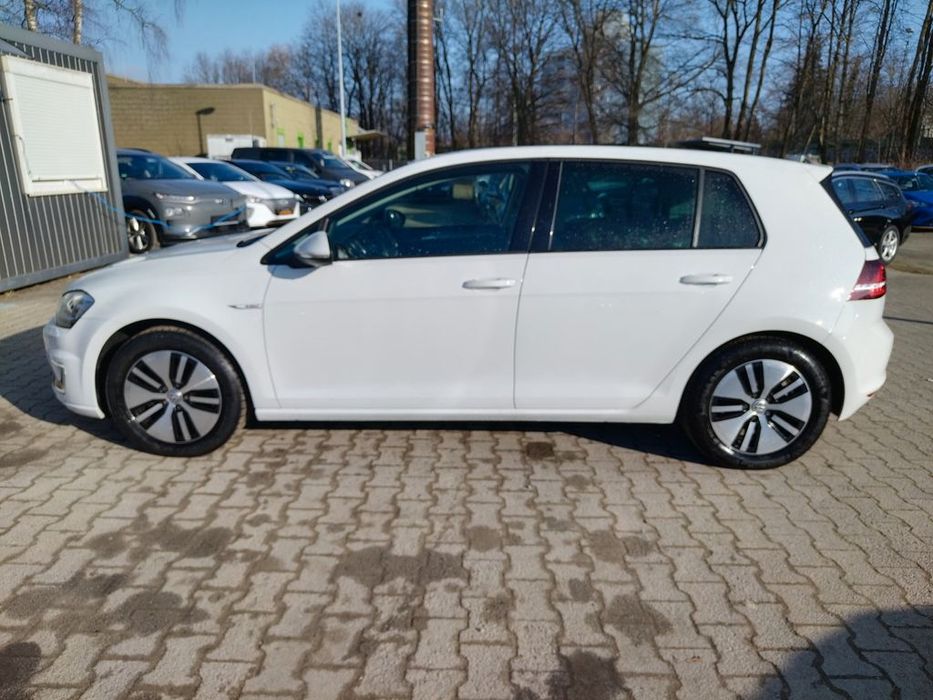 Бампер Volkswagen Golf 7 EV 2016- разборка гольф електро запчастини