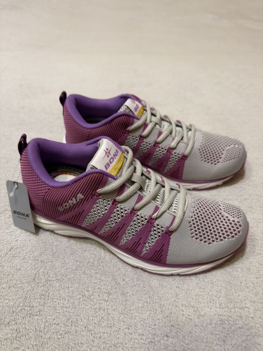 Нові жіночі кросівки Bona, женские кроссовки - р.38