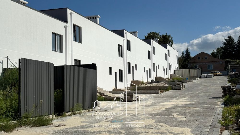 ‼️ Продам шикарний дуплекс з парканом та роботами‼️