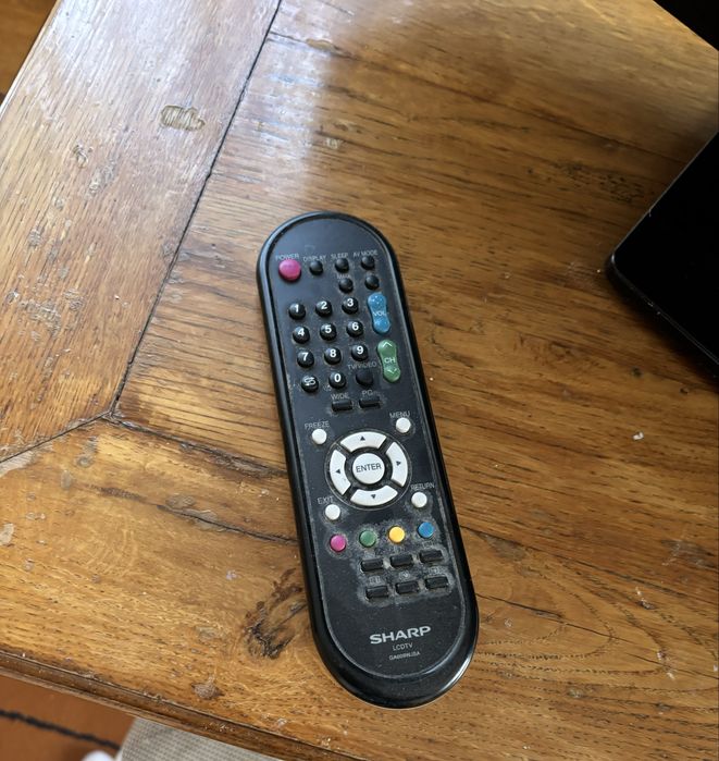 Телевізор Sharp AQUOS LC-32A37M