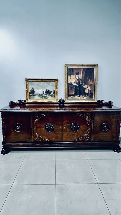 Комод  античний на левових лапах з обличчями янголят.Німеччина