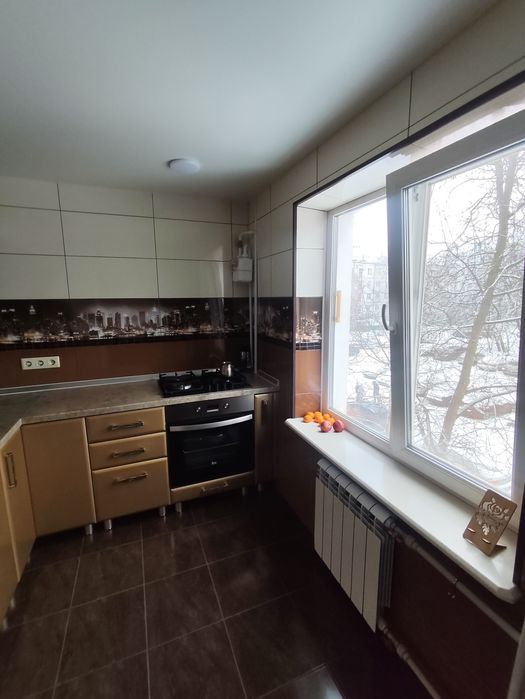 Продам 3х кім. квартиру з ремонтом, меблями та технікою Хортицький р-н