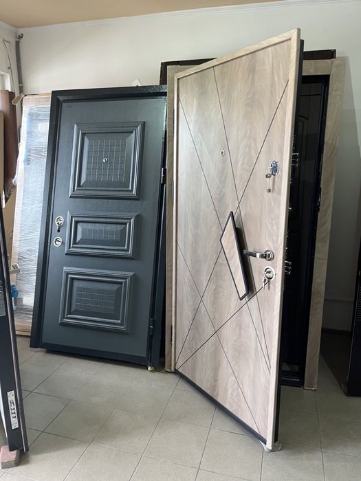Двері вхідні броньовані РОЗПРОДАЖ