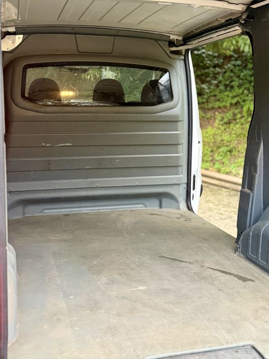 Peugeot Expert 1.6 HDI | Desde 135€/mês