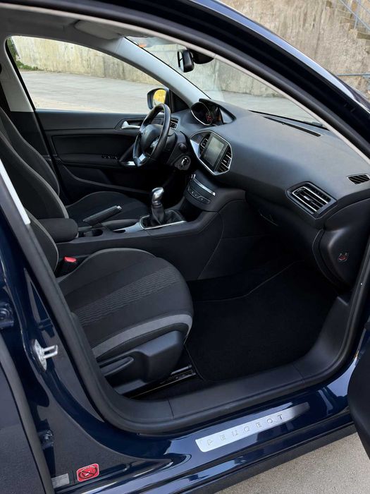 PEUGEOT 308 SW 1.6 HDi -Desde 132€ por mês