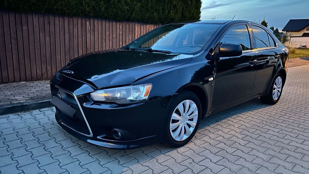 Mitsubishi Lancer