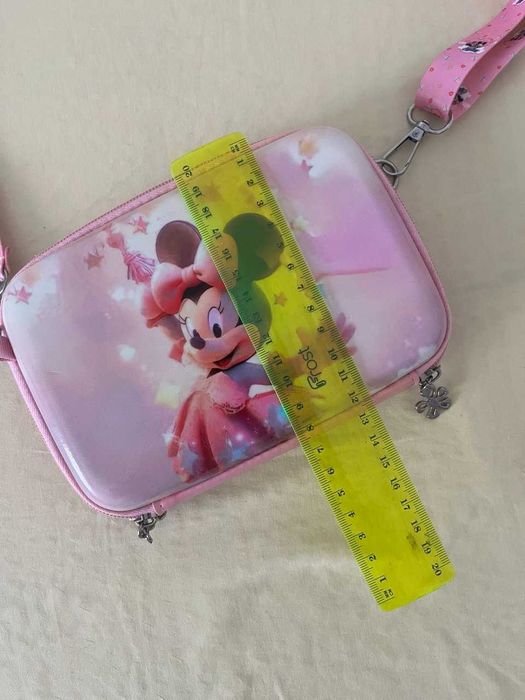 Mala tiracolo Minnie rígida cor-de-rosa para criança