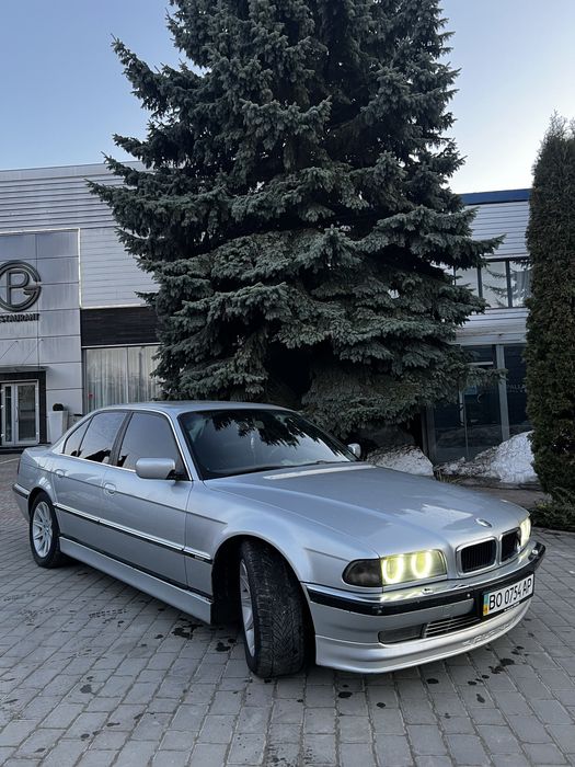 BMW 740i 1998 Газ/бенз