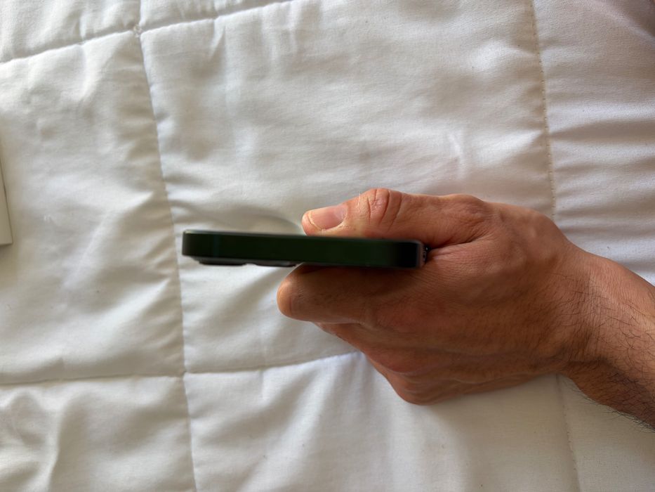 iPhone 13 (problema na tela)