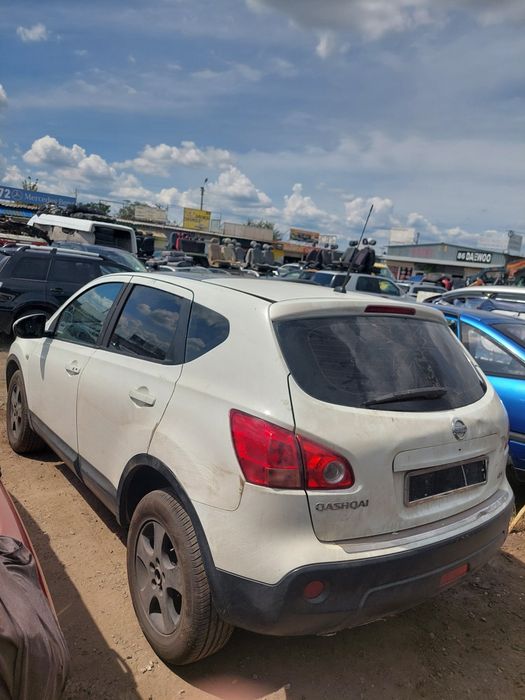 Разборка шрот запчастини nissan qashqai j10