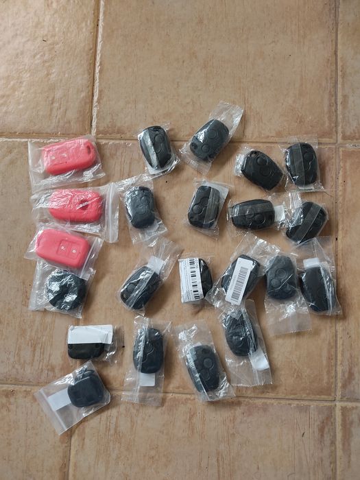 Capas chaves a Renault Dacia disponíveis 21  unidades f