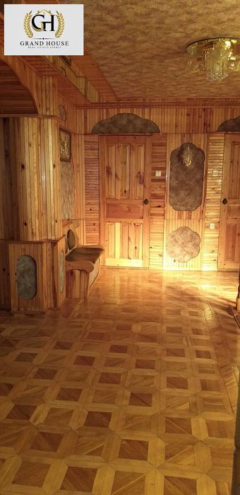 Продам 2-поверховий будинок в с.Соколівське