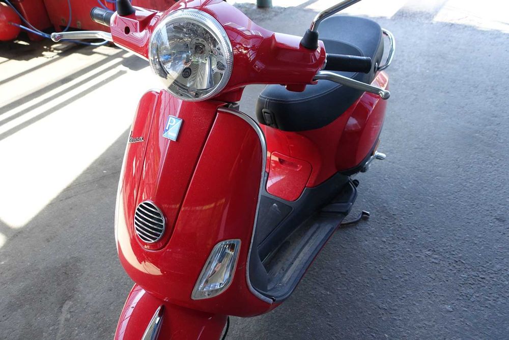Ретро скутер 2010 Piaggio Vespa LX50