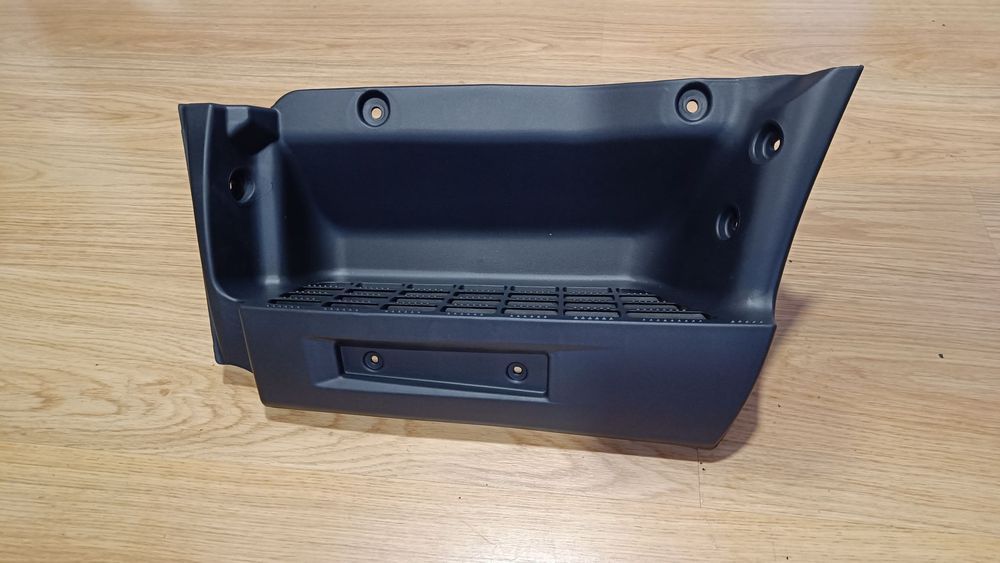 estribo degrau Mitsubishi Canter 2005 a 2012 (novo)