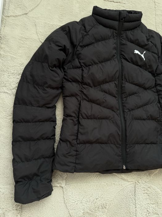 Жіночий мікро пуховик Puma розмір С стан хороший
