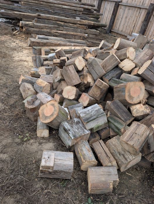 Drewno suche opałowe transport