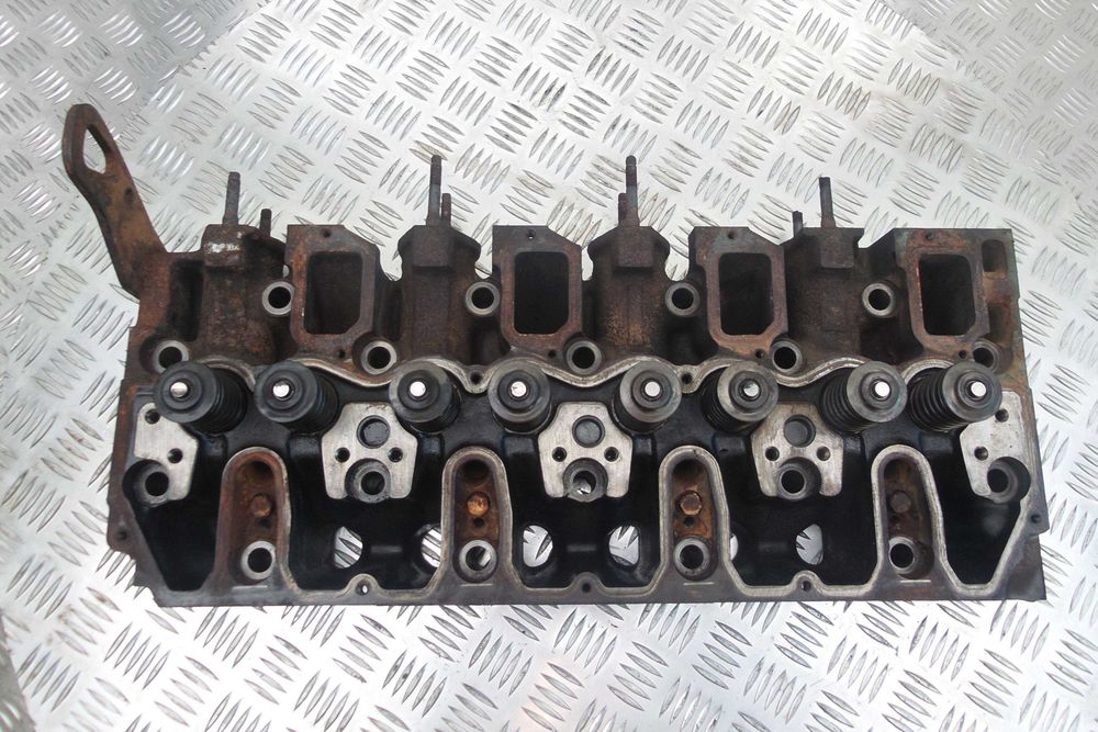 Głowica do silnika Volvo D5D EBE2. Cylinder head Volvo D5D.