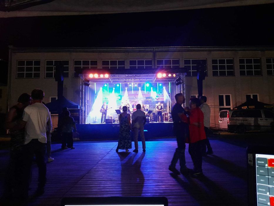 Nagłośnienie i oświetlenie  na imprezy – festyny, dożynki,przemówienia