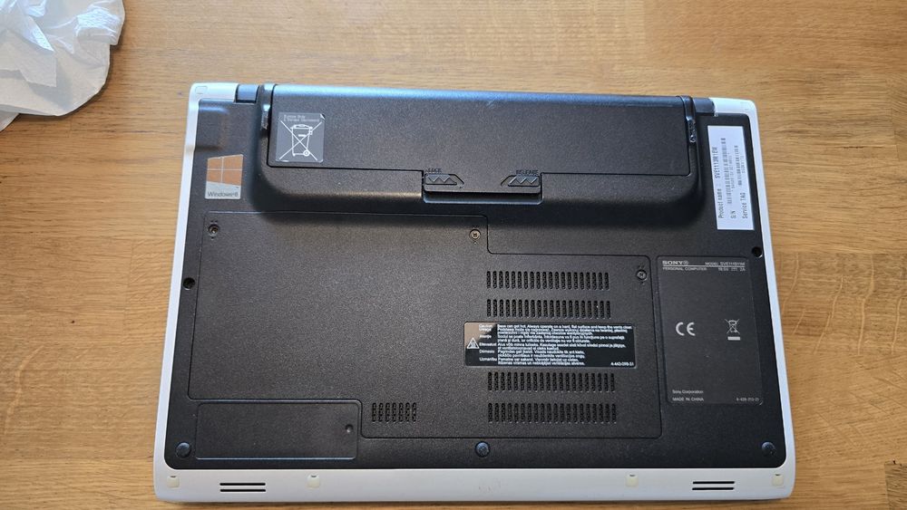 Sony Vaio SVE1113M1EW – bez dysku, stan nieznany