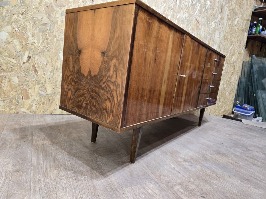 Komoda prl transport