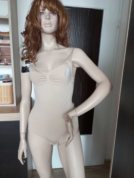 Body modelujące nr 40 rozm M, miseczka B