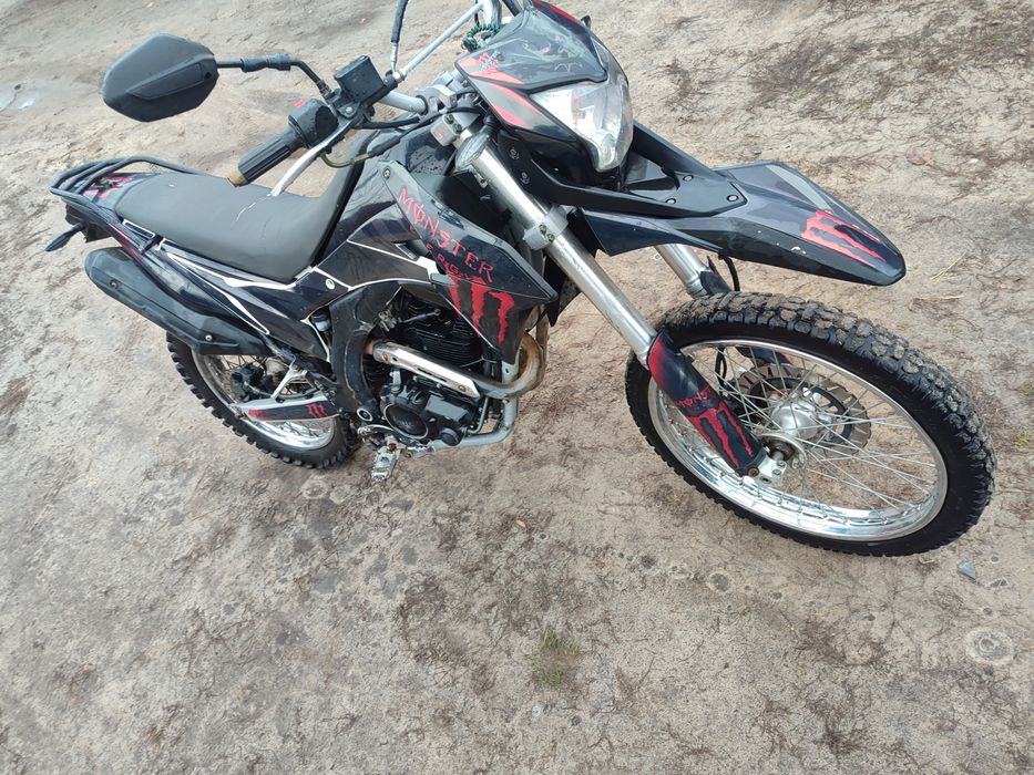 Вилка на Loncin sx2 lx250gy-3 ( лось )