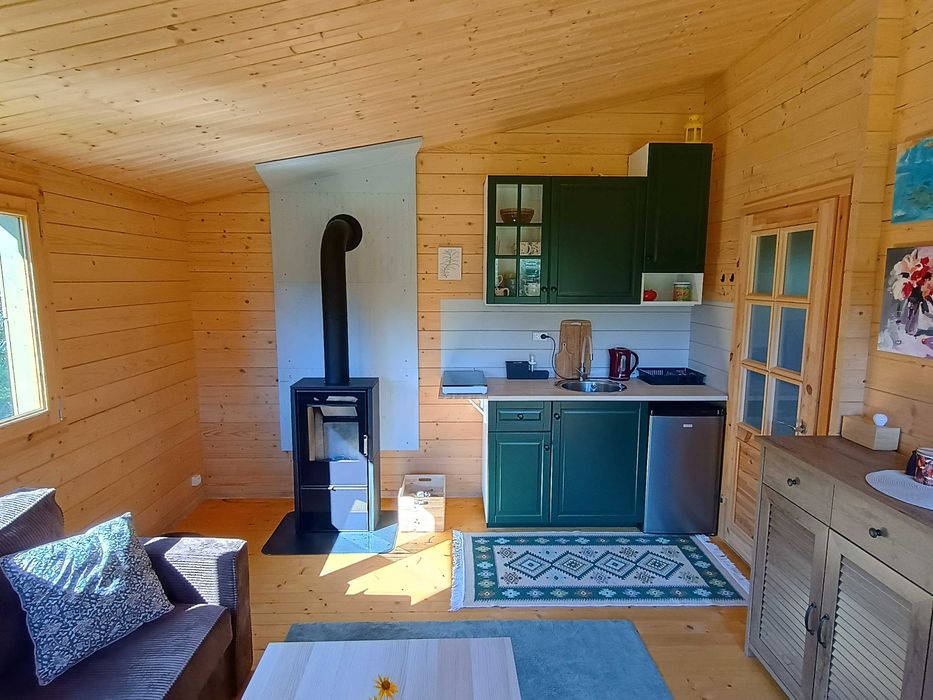 Działka Mazury z domkiem rekreacyjnym koło lasu i jeziora