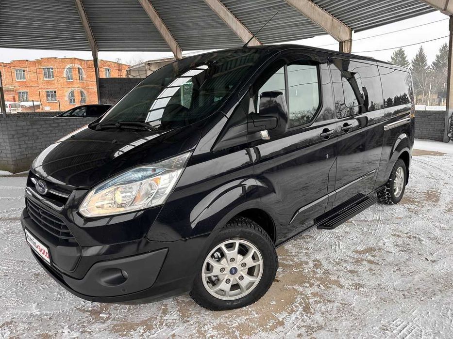 Продам  Ford Tourneo Custom 2013. Можна в розстрочку, під викуп.