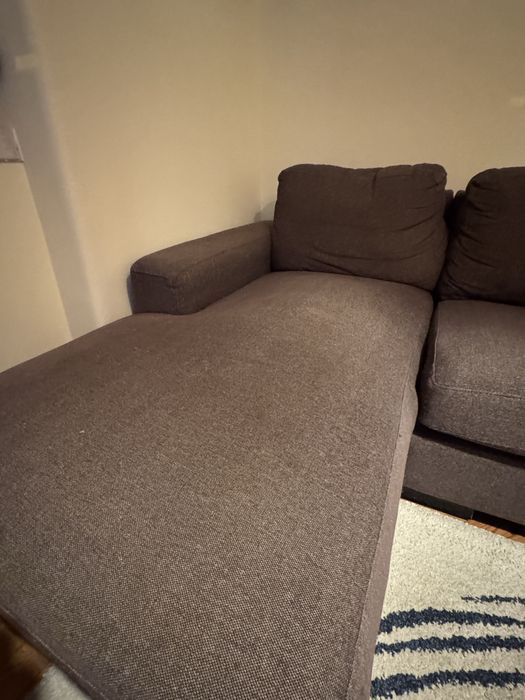 Sofá com Chaise Longue Castanho