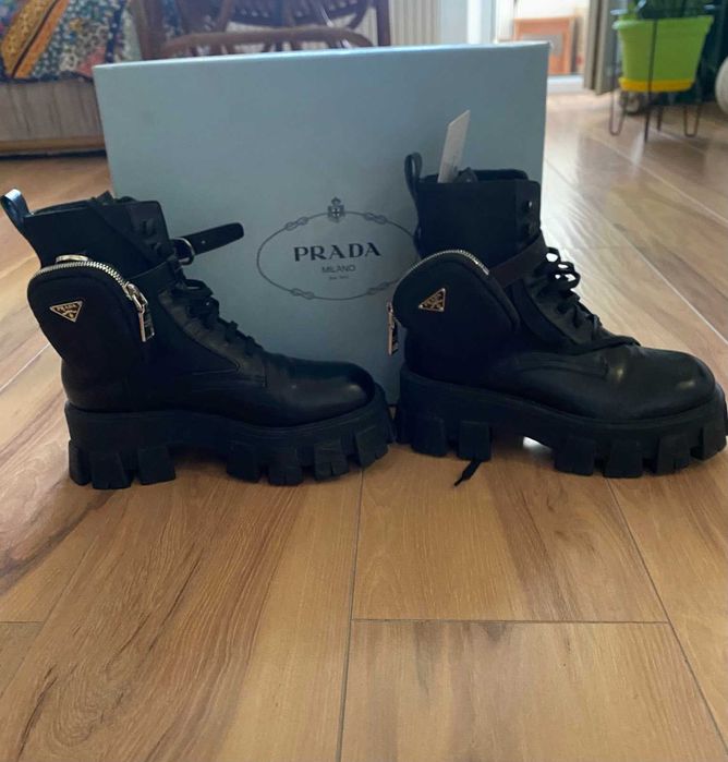 Чоботи PRADA розмір 37
