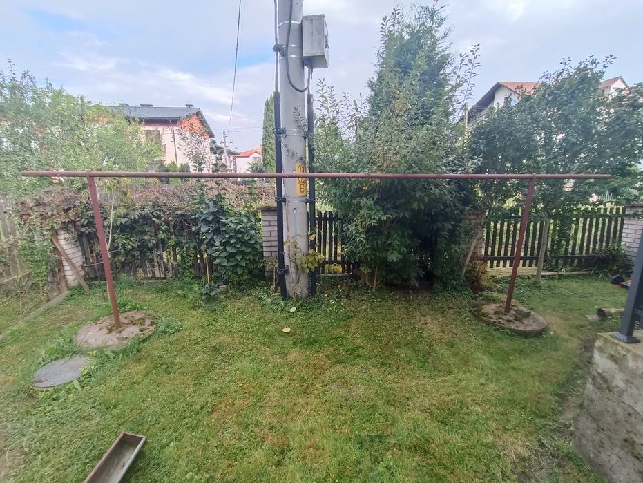 Trzepak do dywanów.