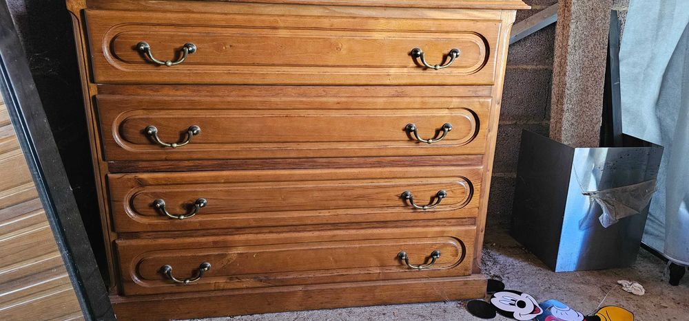 Cama de Casal + Cómoda e Mesinhas de Cabeceira