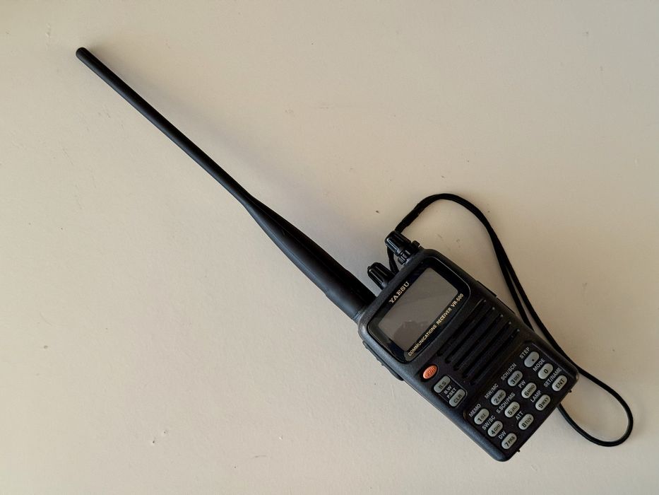 Rádio / Receptor de Comunicações VR-500