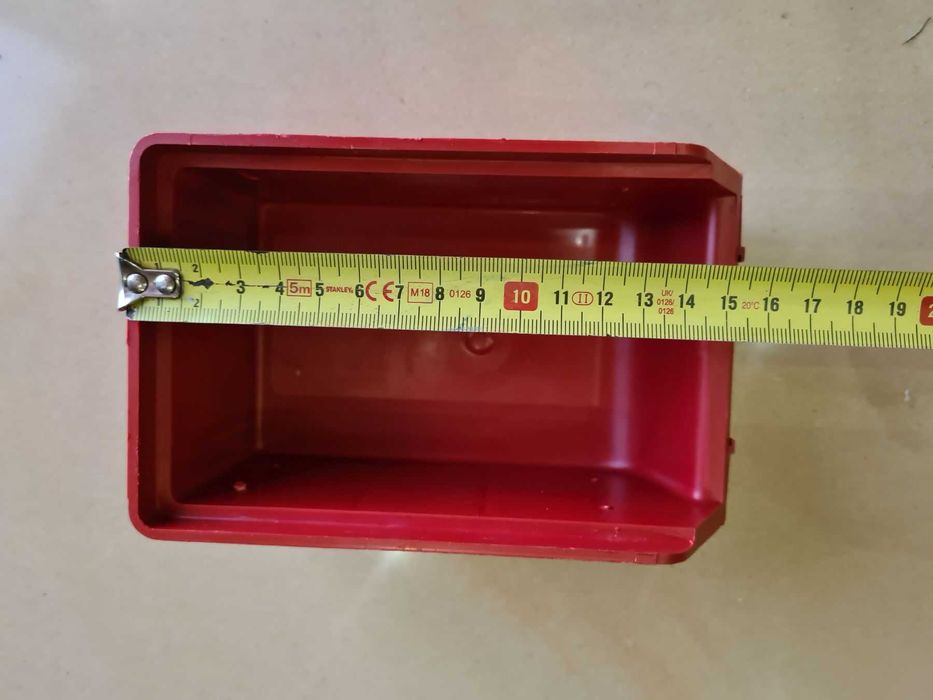 Skrzynki pojemniki plastikowe magazynowe kuweta 17,5/10,5/7,5 SOLIDNA