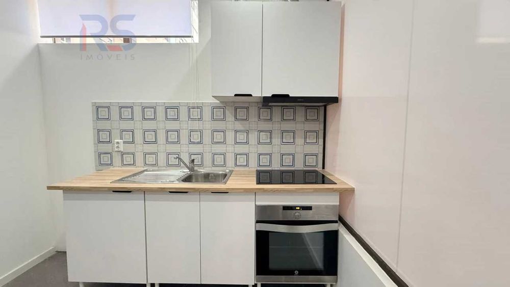 Venda de Loja Convertida em Habitação Santo Tirso Ótimo investimento