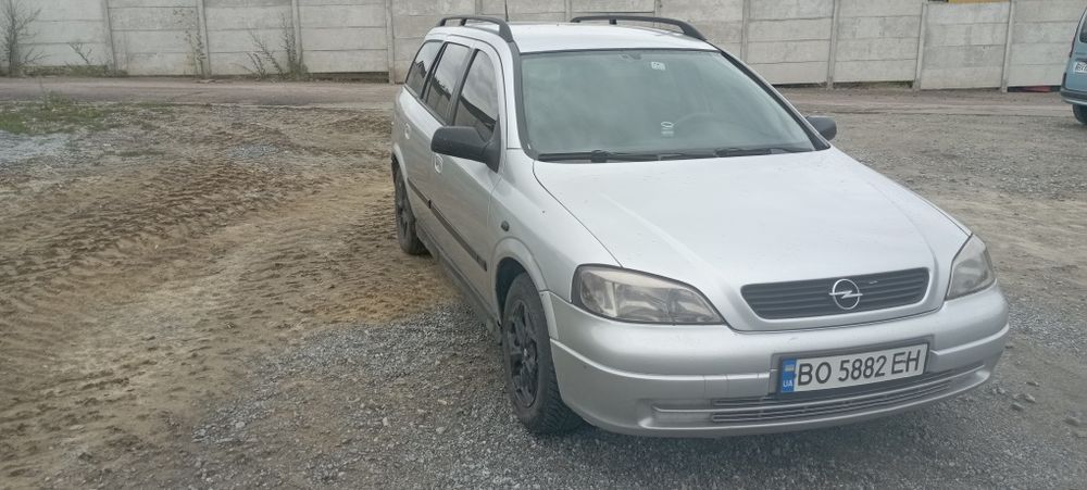 Автомобіль  Opel Astra g 2000 року