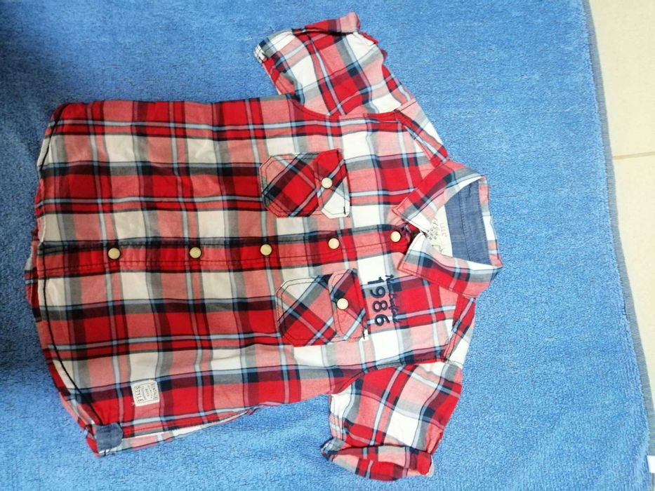 2 camisas manga curta, H&M, 24-36 meses