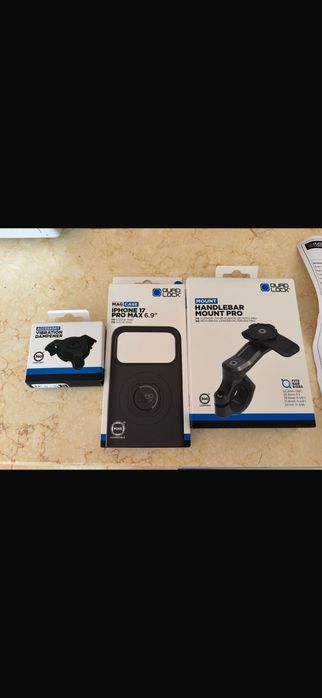 Quadlock iphone 17 pro max