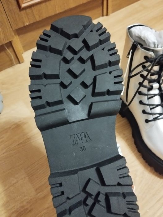 Чоботи Zara нові
