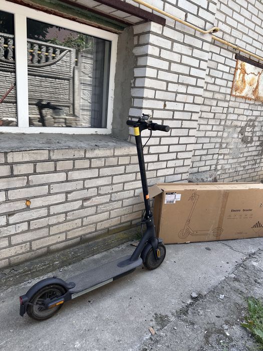 Електросамокат Xiaomi 365M