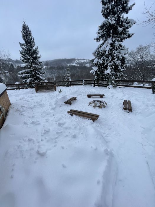 Відпочинок в Карпатах "ВИСОКИЙ БЕРЕГ "будинок, Чан,басейн,баня.