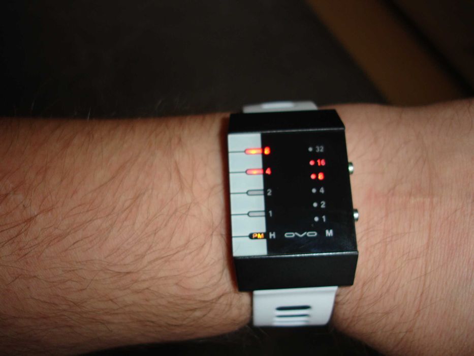 Zegarek Binarny OVO Piano style