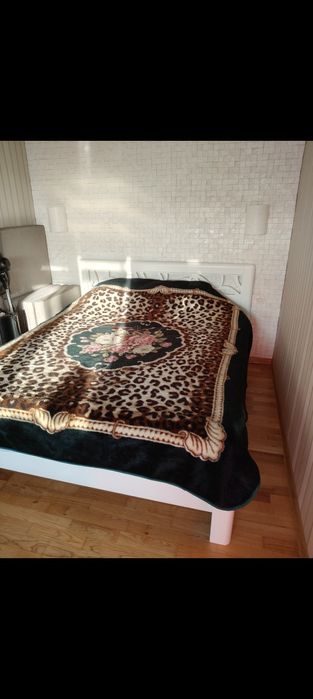 Теплые покрывала и пледы