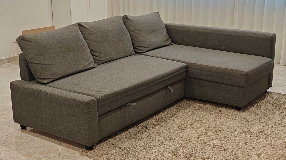 Sofá-cama IKEA FRIHETEN com arrumação