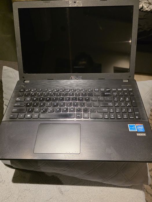 Laptop ASUS X551M